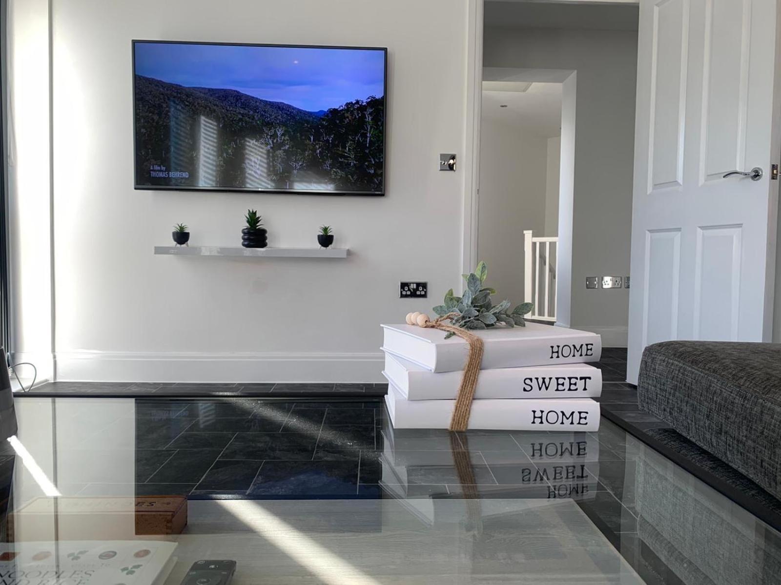 Luxury 2 Bedroom Northampton Townhouse With Balcony Екстер'єр фото