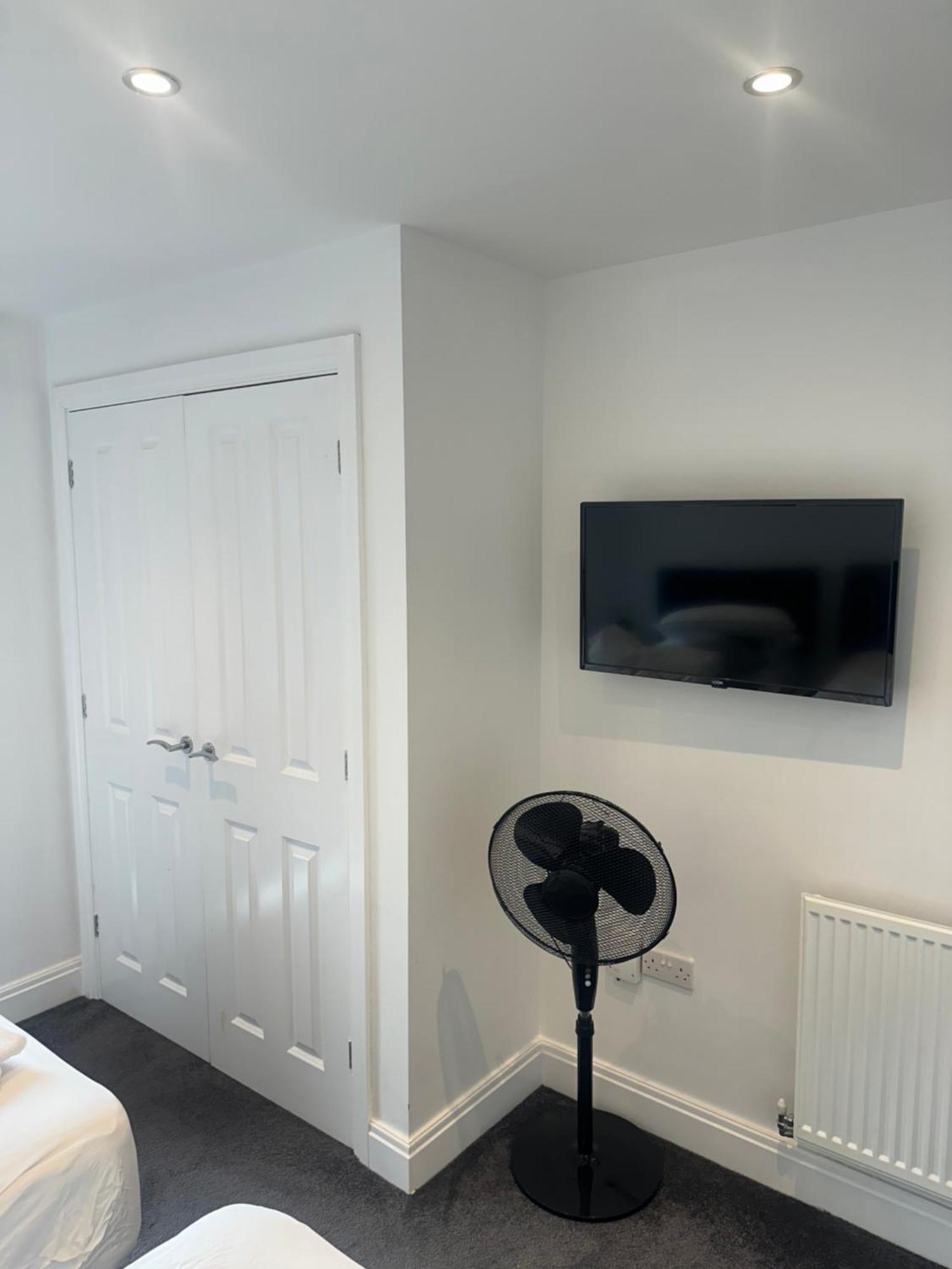 Luxury 2 Bedroom Northampton Townhouse With Balcony Екстер'єр фото