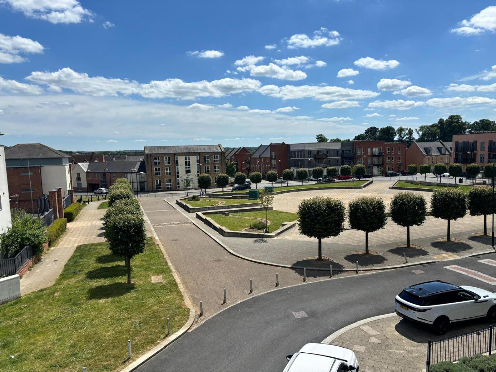 Luxury 2 Bedroom Northampton Townhouse With Balcony Екстер'єр фото
