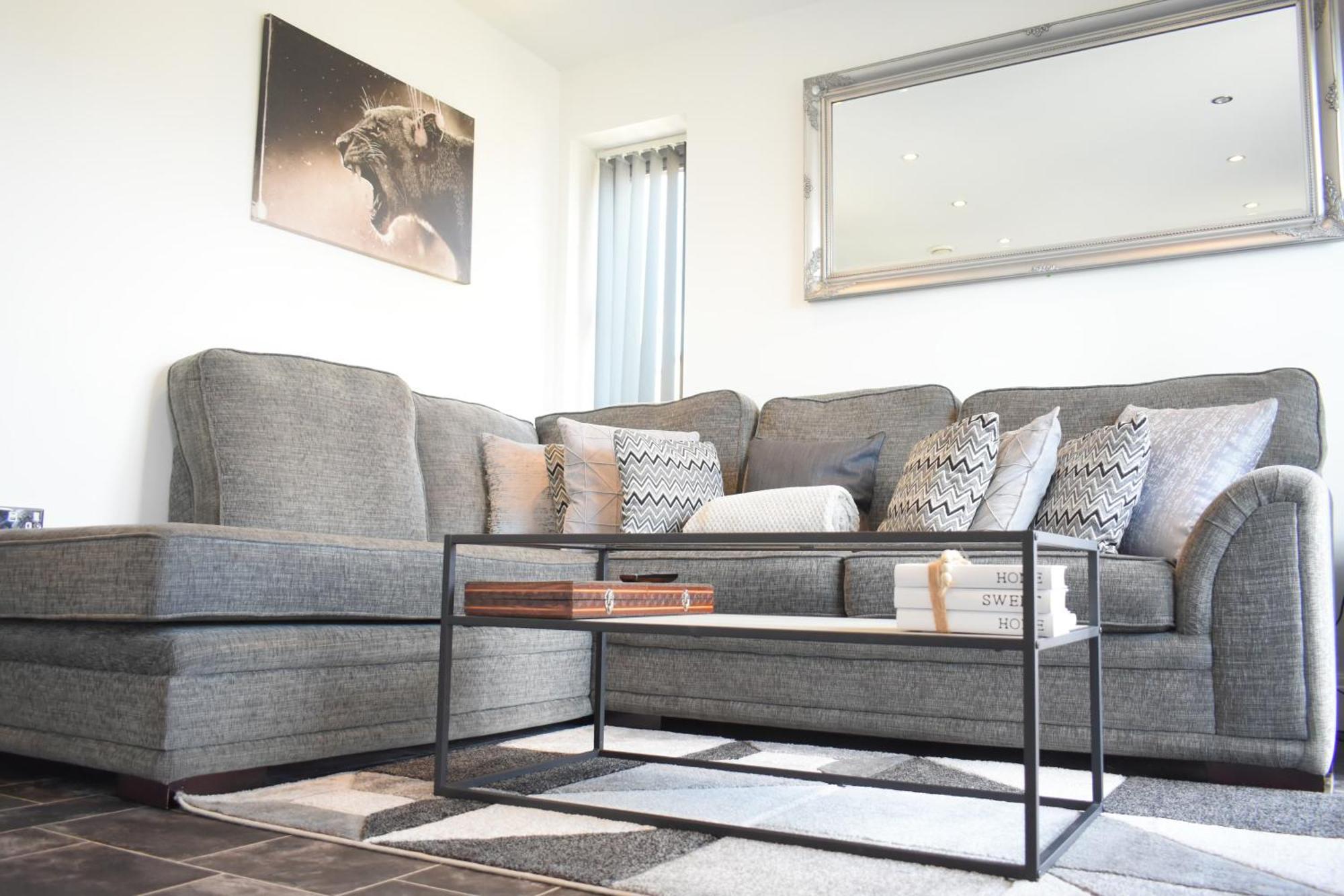 Luxury 2 Bedroom Northampton Townhouse With Balcony Екстер'єр фото