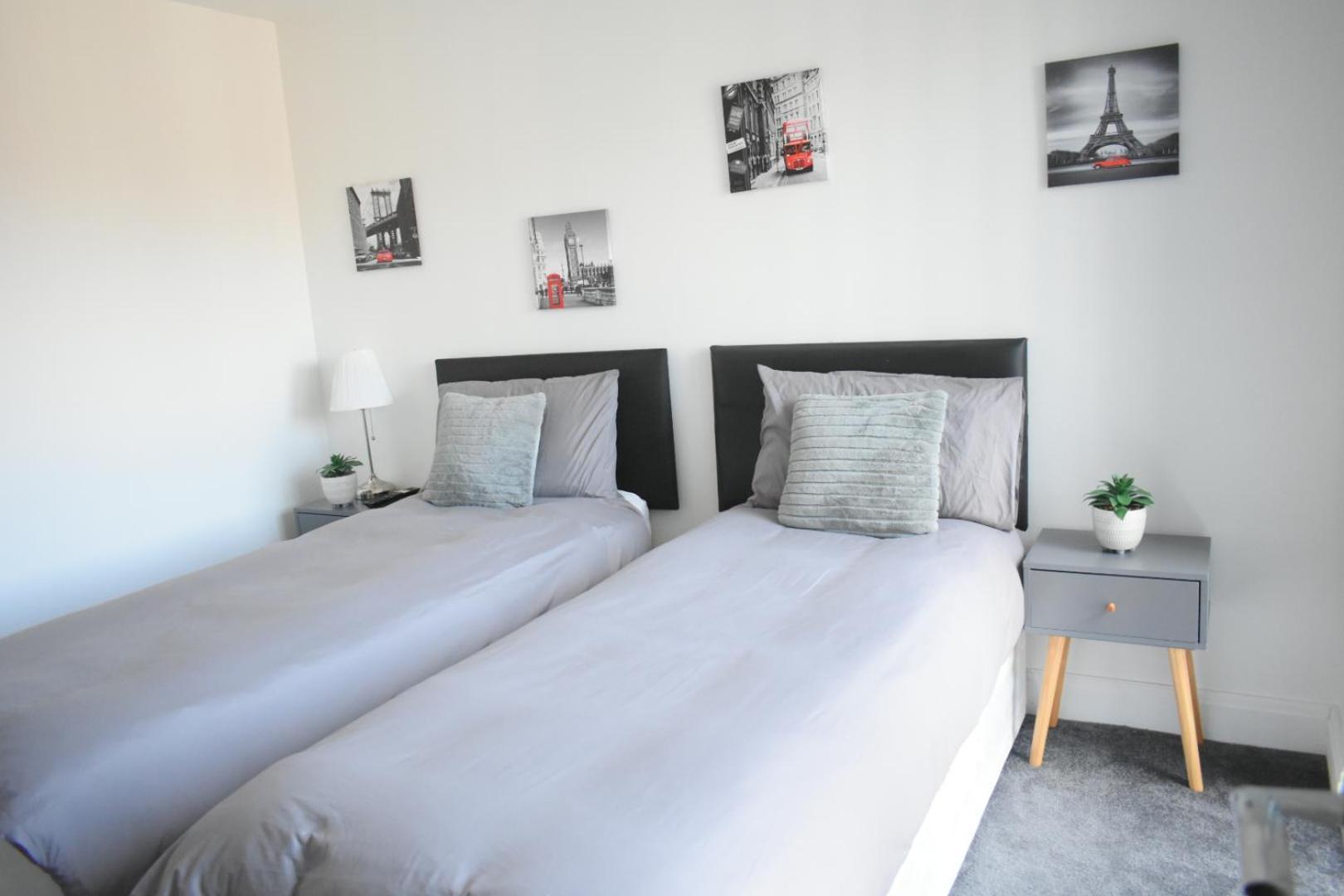 Luxury 2 Bedroom Northampton Townhouse With Balcony Екстер'єр фото